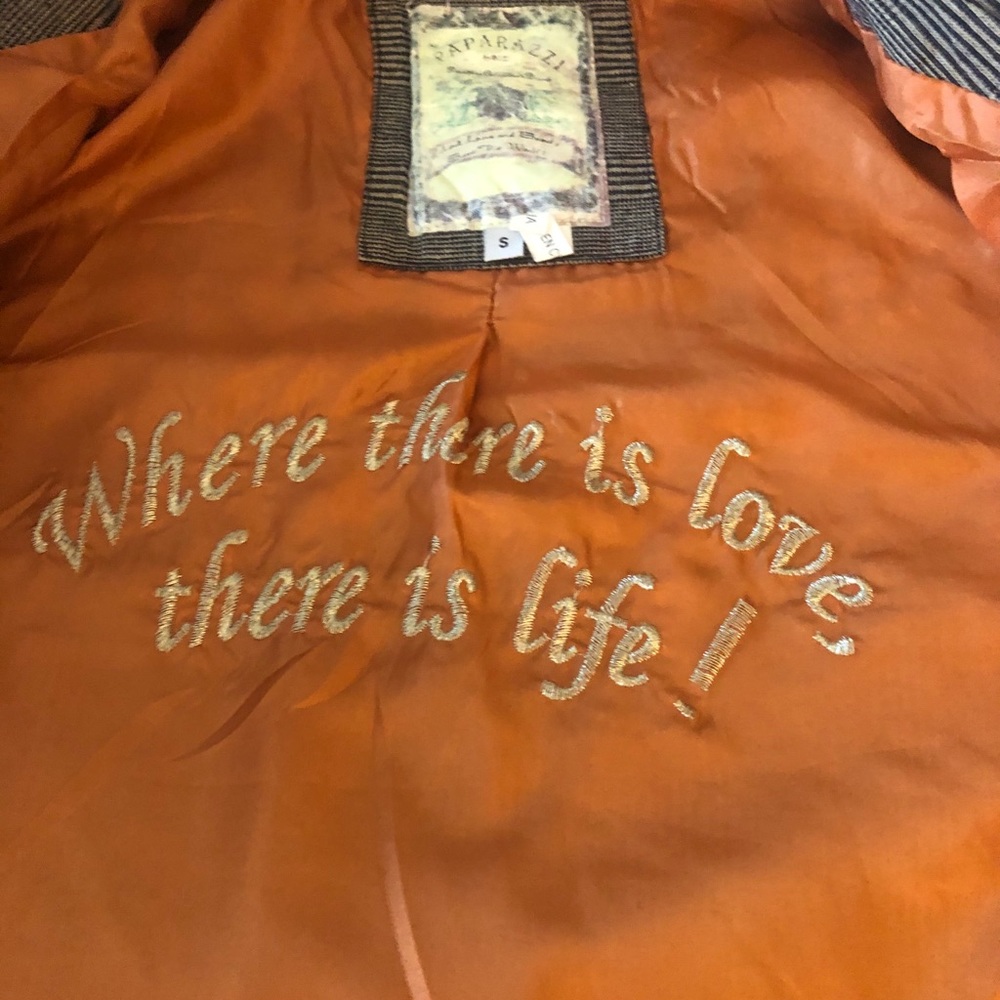 Embroidered jacket - Picture 3 of 4